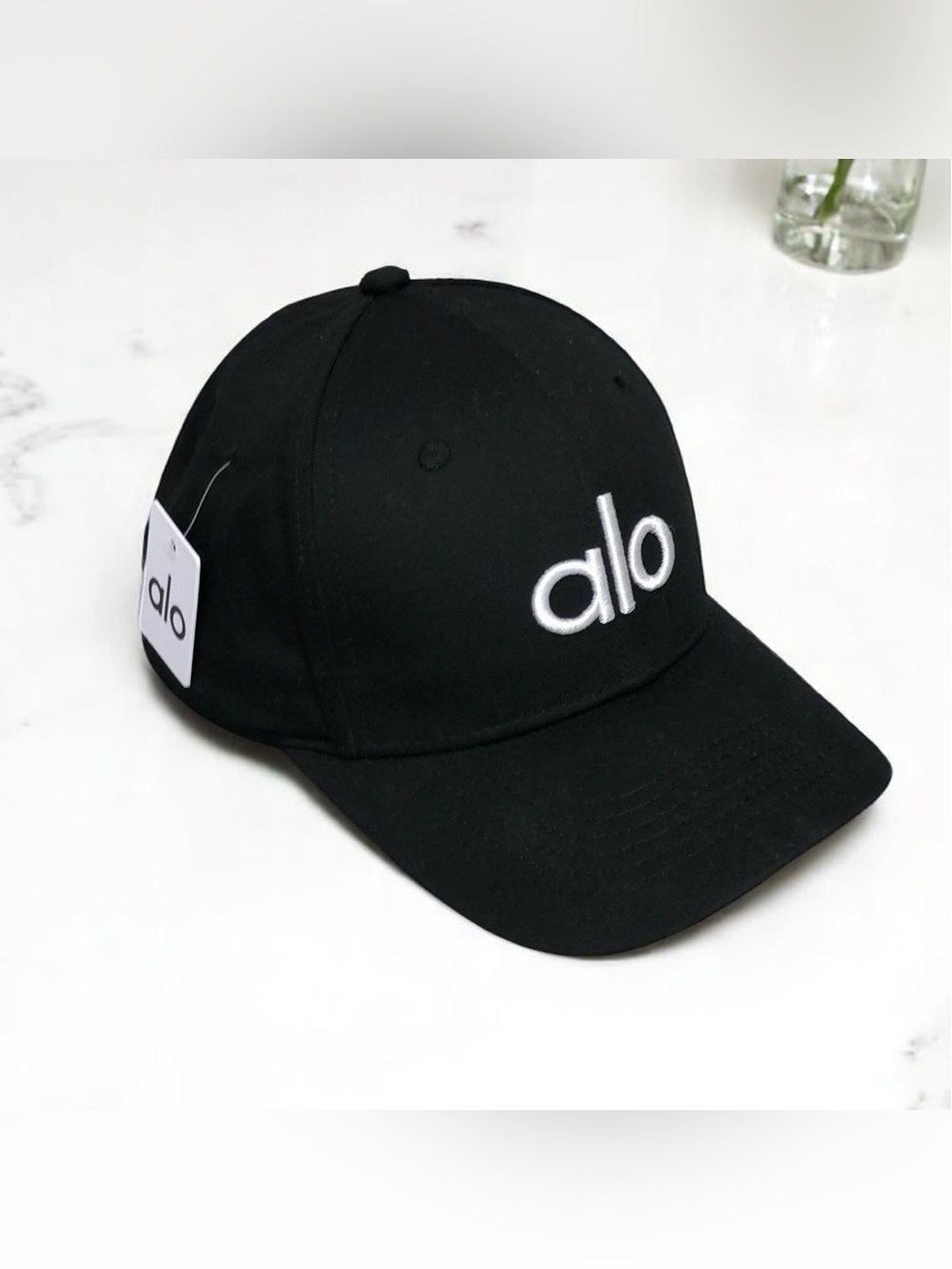 💎ALO Yoga Black Cap with White Embroidered 'alo' Logo